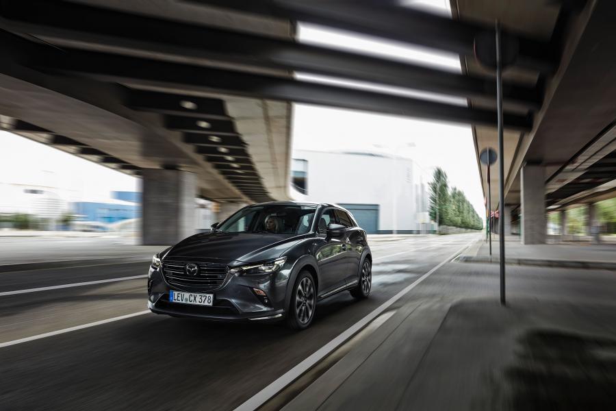  Mazda CX-3 2018 года  (WW) (фото 18 из 40)